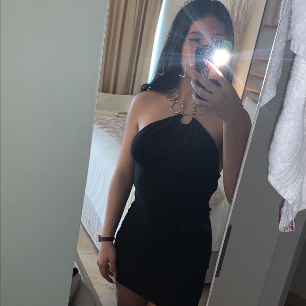 Meet your Posher, Grace | ✨OPEN TO REASONABLE OFFERS✨